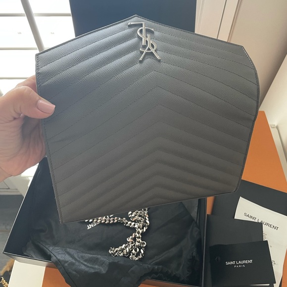 ❌SOLD❌YSL Large Grain de Poudre Wallet on Chain - Picture 7 of 12